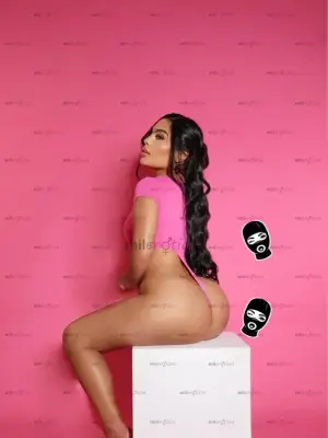 Luciana Exquisita Cuerpo Natural Hermoso Rostro Labios Carnosos Nalgas Paraditas, Escorts en Medellín, Colombia — 19 años