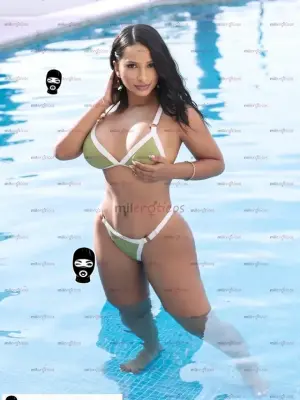 Rica Extranjera Tetas Paraditas Nalgas Redonditas Y Apretadita ConóCeme Amor!!, Escorts en Querétaro — 24 años