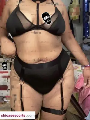 Rica Morena De Tetas Grandes Muy Calientita Y Complaciente, Escorts en Guadalajara — 18 años