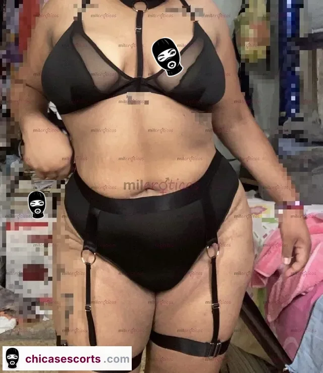 Foto de Rica Morena De Tetas Grandes Muy Calientita Y Complaciente — imagen 3