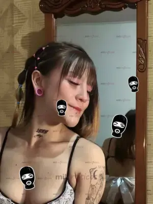 Alisson De 20 AñOs Flaca Complaciente Adicta Al Sexo, Escorts en Bogotá — 21 años