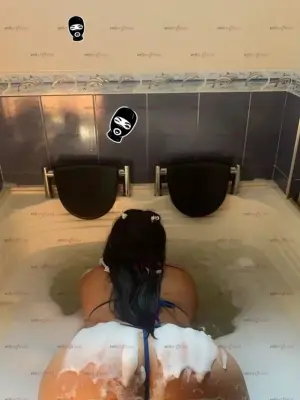 Dulcecita Estrecha Y Muy Caliente Real Descomplicada, Escorts en Bogotá — 19 años