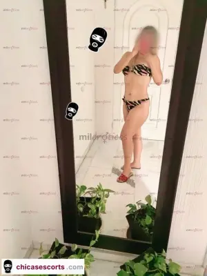 Delgada Jovencita Y Estrechita Muy Complaciente Servicio 100% Real, Escorts en Bogotá — 19 años