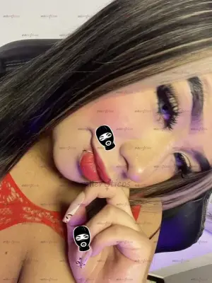 Karina Ardiente Hermosa Llena De Lujuria Y Placer Solo Domicilio, Escorts en Bogotá, Colombia — 18 años