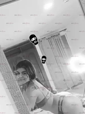 Rica Colombiana Apretadita Para Ti Multiorgasmica Garganta Profunda, Escorts en Guadalajara, México — 18 años