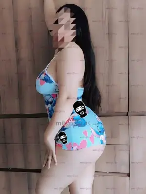 Laura De Nuevo En Tu Zona... Soy Una Chica Blanquita De Vaginita Rosada Divina!!, Escorts en Bogotá, Colombia — 18 años