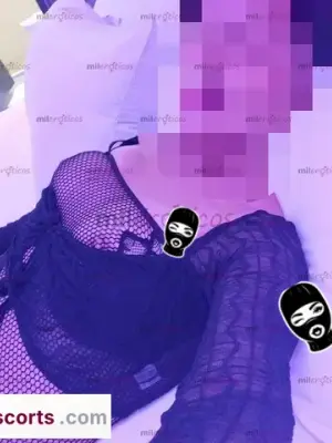 Lulú Milf Squirting Y Perrito Calentita De Mi Vagina Hotel Motel., Escorts en Guadalajara, México — 18 años