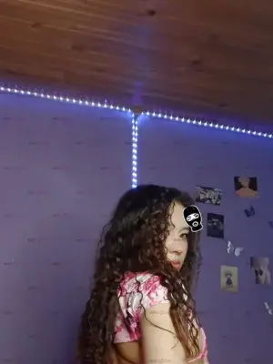 Minji Caliente Y Sexy Crespa Disponible Para Tus Servicios Virtuales, Escorts en Bogotá — 19 años