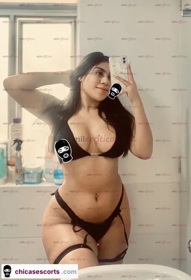 Foto de Morena Con Curvas Perfectas Y Vagina Estrechita Y Caliente — imagen 7