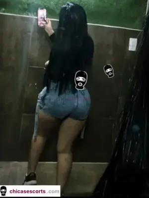 Ninfomana A Domicilio Sexy Chica Colombiana, Escorts en Bogotá — 18 años