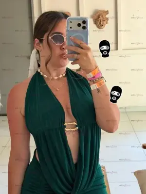 Camila Dispuesta A Cumplir Todas Tus Fantasias, Escorts en Medellín, Colombia — 25 años