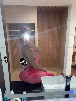 Kristal,22 AñOs,Joven,Nalgona, Acuerpada,Cintura, Chichona, Escorts en Guadalajara, México — 22 años