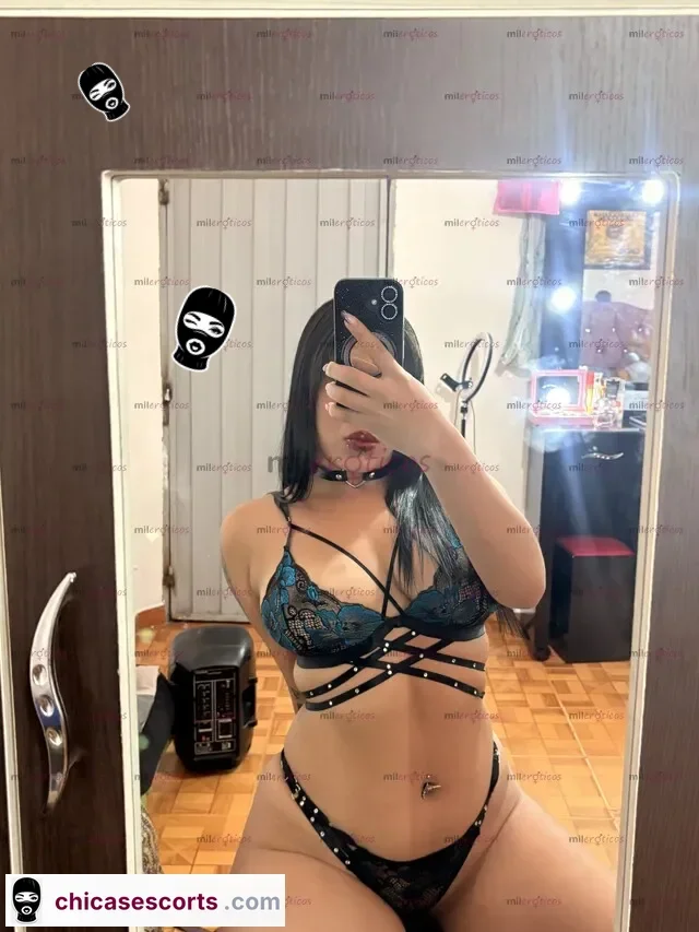 Foto de NiñA Pelinegra Con Cuerpo De Modelo NinfóMana A Domicilio — imagen 6