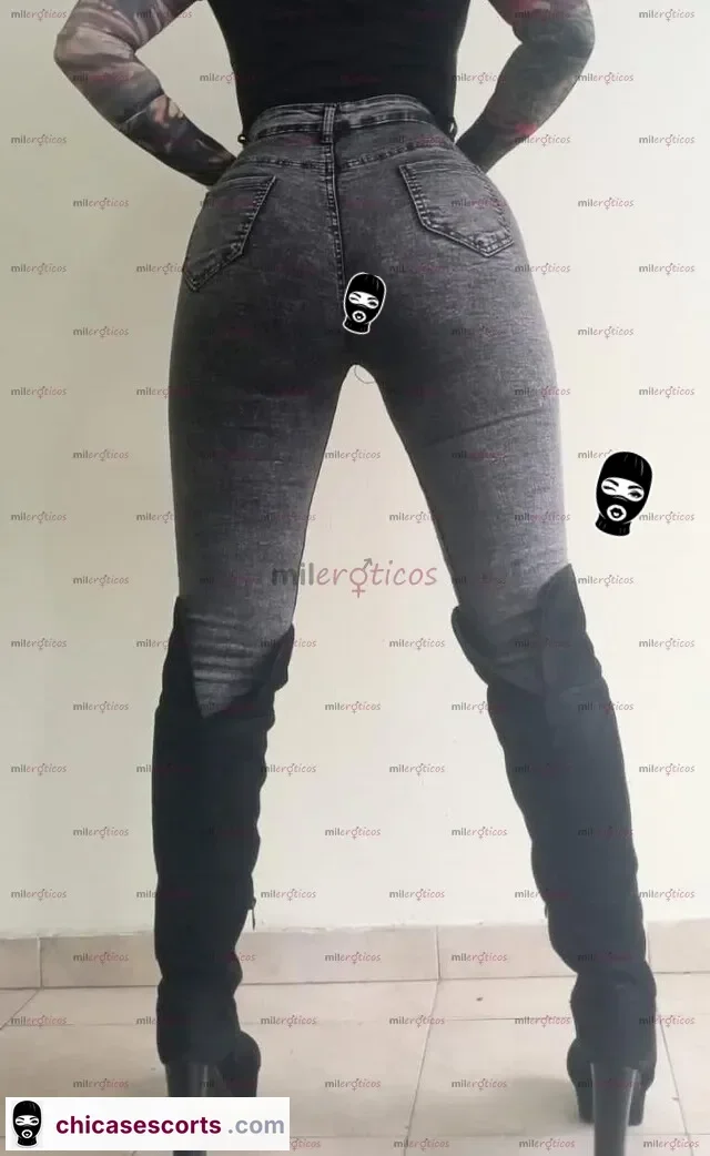 Foto de Tatuada Con Lengua BíFida Promo $120 Oral Al Natural Squirt Venida En Los Senos, Escorts en Bogotá, Colombia