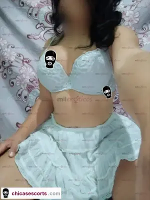 Estoy De Paso, Escorts en Querétaro — 24 años