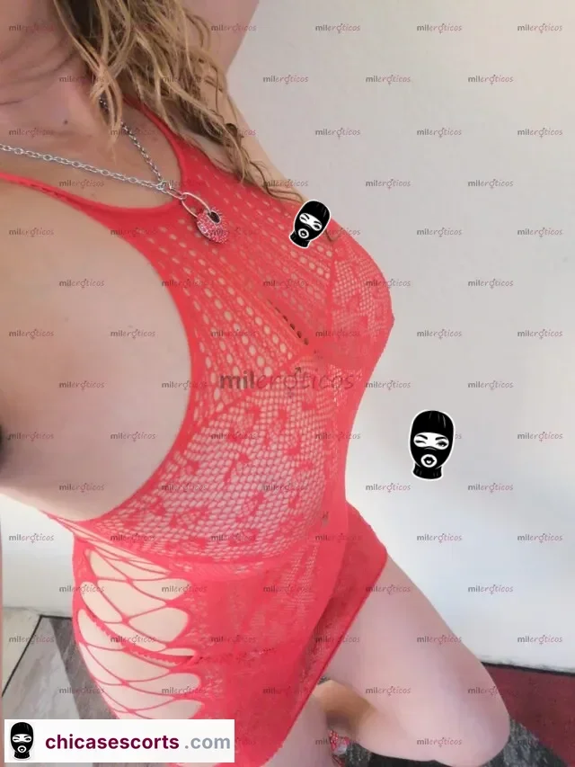 Foto de Hermosa Y Sexy Milf, Tetona, Ardiente Y Muy Complaciente — imagen 8