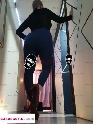 Rica Y Tatuada Oral Con Lengua BíFida Promo En 100 Apto Privado En Chapinero, Escorts en Bogotá — 18 años