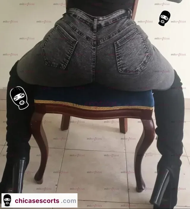 Foto de Rica Y Tatuada Oral Con Lengua BíFida Promo En 100 Apto Privado En Chapinero — imagen 8