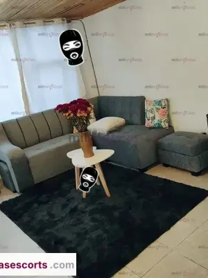 Se Solicita Chica Masajis, Schort Descomplicada ......., Escorts en Bogotá, Colombia — 18 años