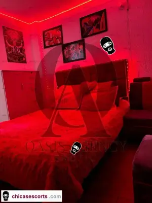 Se Solicita Modelos, Escorts en Bogotá — 18 años