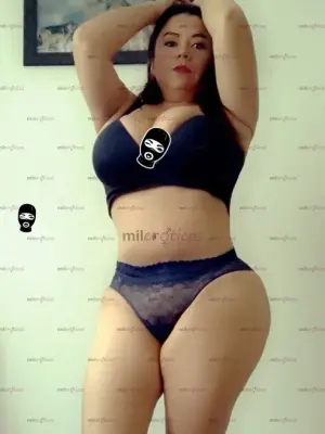 Amor Complaciente Con Ganas De Pasarla Rico Amor, Escorts en Bogotá, Colombia — 18 años