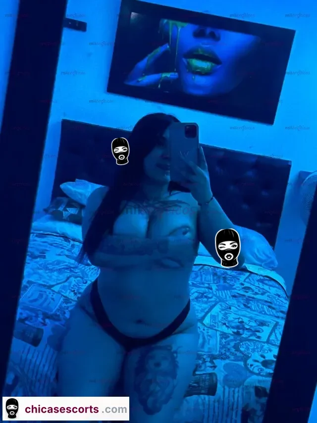 Foto de Catalina, Hermosa Peliroja Con Senos Muy Apetitosos, Escorts en Bogotá, Colombia