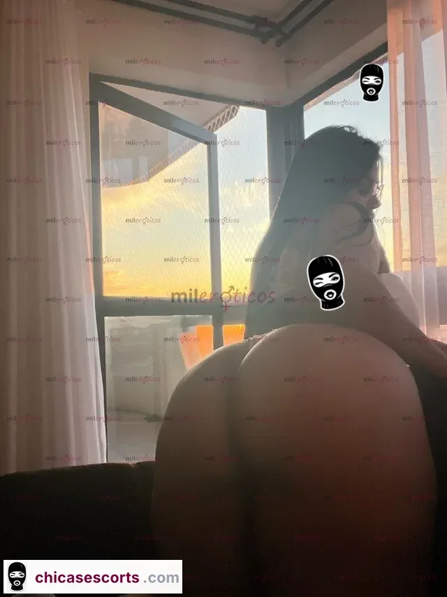 Foto de Sexy Girl De Grande Culo Y Ricas Tetas Una ExóTica Y Sensual Morena — imagen 5