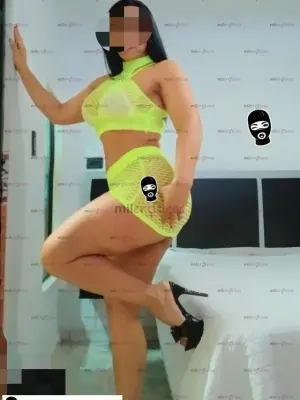 Escort Madura Cuerpo Armonioso Senos Grandes Nueva En Tu Sector, Escorts en Bogotá, Colombia — 19 años