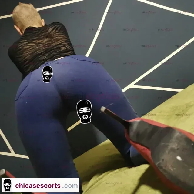 Foto de Lola Unica Modelo Tatuada Y Sexi Con Apto Privado En Chapinero — imagen 4