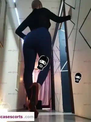 Lola Unica Modelo Tatuada Y Sexi Con Apto Privado En Chapinero, Escorts en Bogotá — 18 años