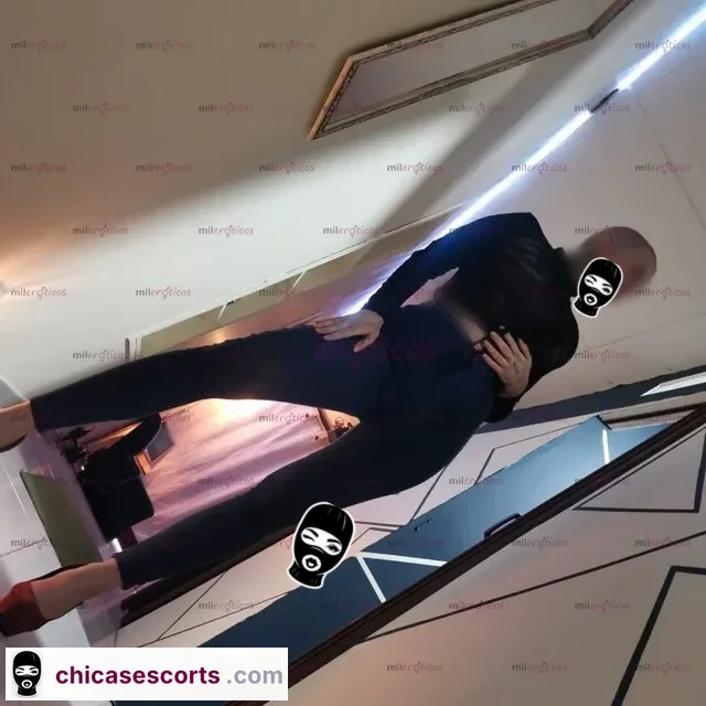 Foto de Lola Unica Modelo Tatuada Y Sexi Con Apto Privado En Chapinero — imagen 7