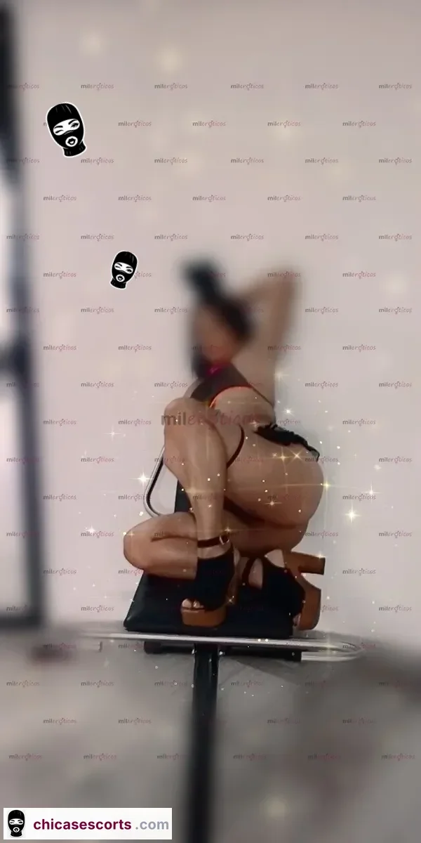 Foto de Llegó Tu Diosa Del Deseo Para Vivir Un Mundo De Aventura — imagen 3