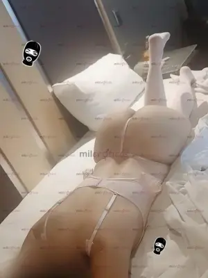 Servicio Garantizado, Escorts en Querétaro — 23 años