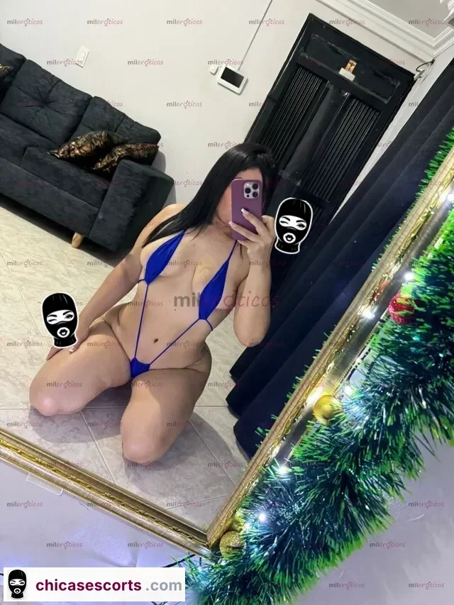 Foto de Dahiana Madura Traga Leche Experta En La Cama — foto de perfil verificado