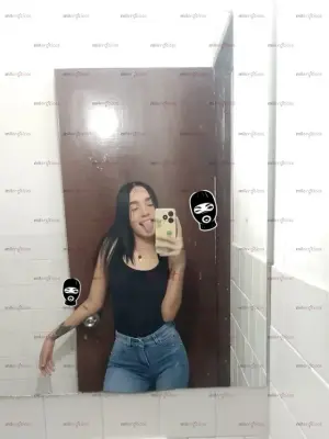 Estefani Llegando Te Espero Para Que Disfrutes De Mi Rico Cuerpo Modelito, Escorts en Ibagué, Colombia — 18 años