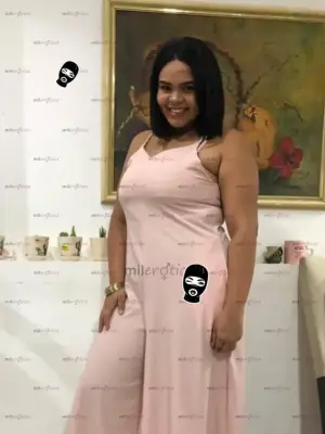 Hola CariñO Soy Karito Ubicada En Un Spa Una Rubia Con Un Hermoso Cuerpo Y Un Ro, Escorts en Bogotá, Colombia — 40 años