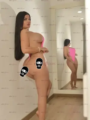 Joha Tu Jovencita Porno Te Hare Estremecer Con Mi Rica Vagina Apretada, Escorts en Medellín — 40 años