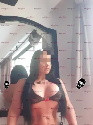 Salome Una Experiencia Unica Llena De Sensualidad Morbo Y Deseo Ven A Mi Casa Bb, Escorts en Bogotá — 18 años