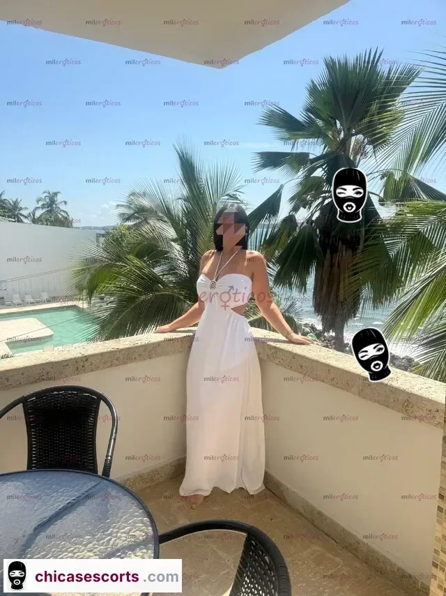 Foto de Hermosa Joven Con Caricias Y Besos Apasionados — imagen 6