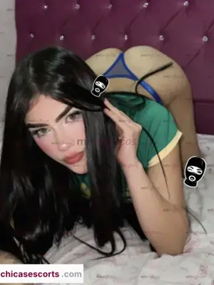 Kitty Una Chica Complaciente Que Está Dispuesta Hacertr Pasar Un Buen Rato, Escorts en Bogotá, Colombia — 18 años