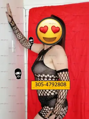 3054792808 Victori 35 AñOs Peli Negra Mido 1.70 Desde 8 Am A 6pm MañAnero, Escorts en Bogotá — 24 años