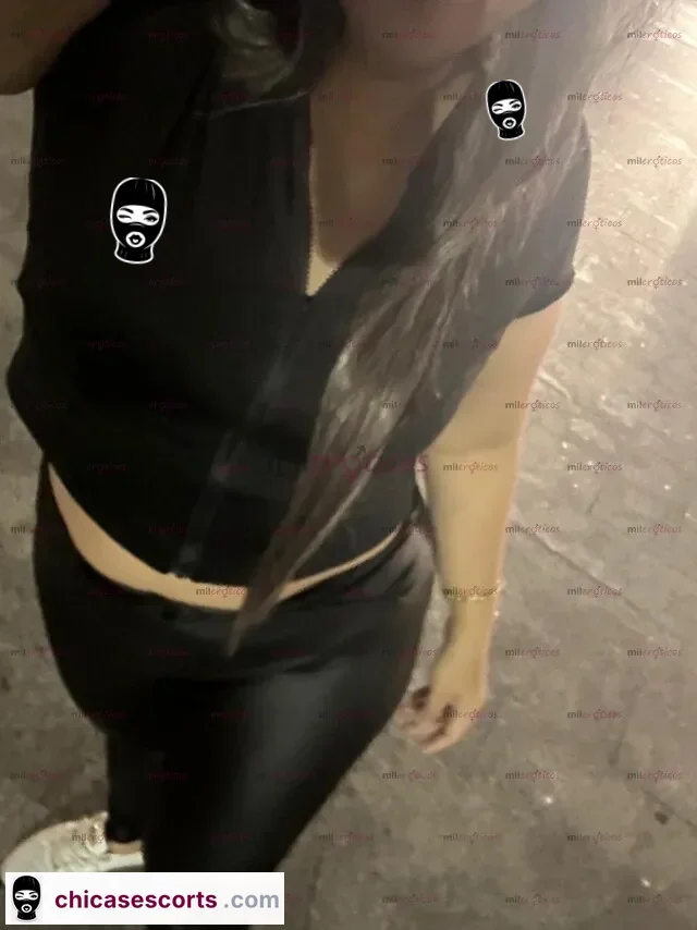 Foto de Hermosa Culona Acinturada HigiéNica Y Muy Complaciente — foto de perfil verificado