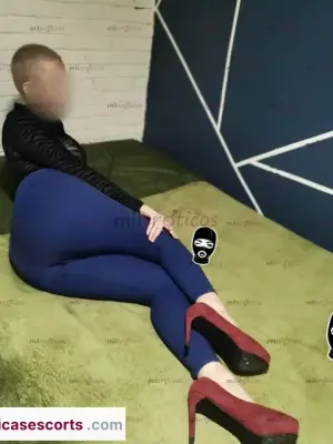 Mamasita Tatuada Con Apartamento Privado En Chapinero, Escorts en Bogotá, Colombia — 18 años