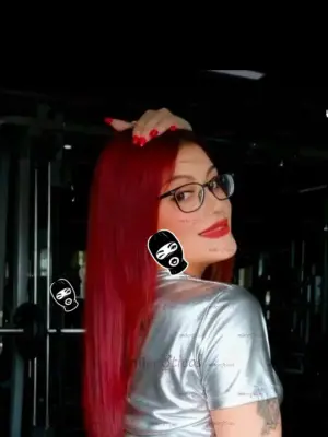 Sara Una Chica Linda Y Descomplicada Si Quieres Pasar Un Rato Diferente, Escorts en Bogotá, Colombia — 22 años