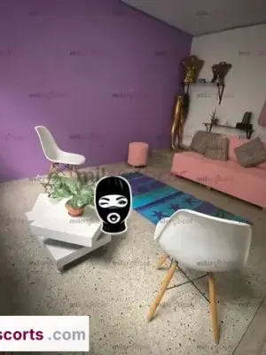 Trabaja Como Prepago En Medellin Excelentes Instalaciones, Escorts en Medellín, Colombia — 22 años