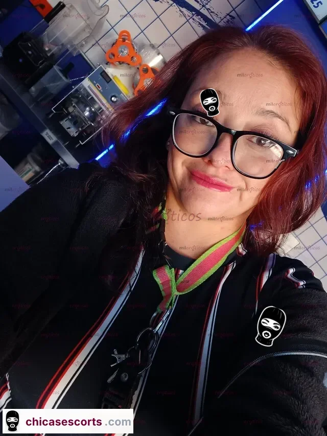 Foto de Alineee Una Chica Diferente Alas Que Acostumbras En El Ramo — imagen 9