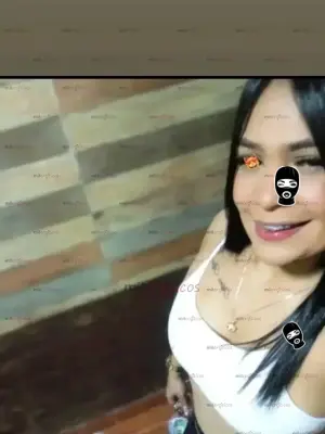 Hermosa Latina De Piel Suave, Escorts en Bogotá — 18 años