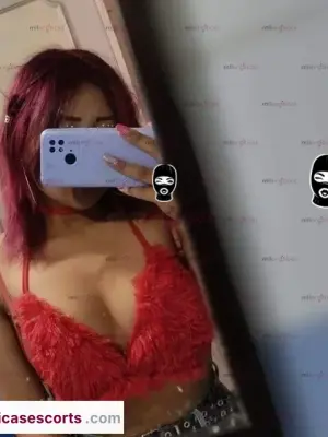 Juliana Tu Chica Ideal, Escorts en Bogotá, Colombia — 21 años