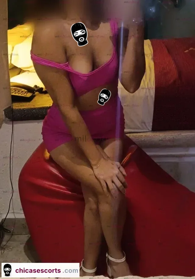 Foto de Andy Estrechita Y Sumamente Humedecida Para Disfrutar Al MáXimo — imagen 3