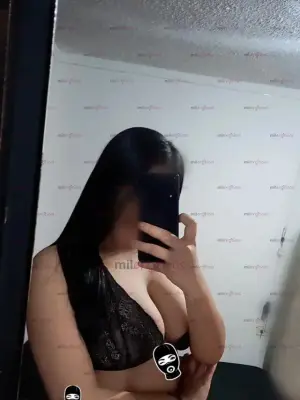 Hola Amor Soy Chloe Llamame La Pasaremos Rico, Escorts en Bogotá, Colombia — 36 años